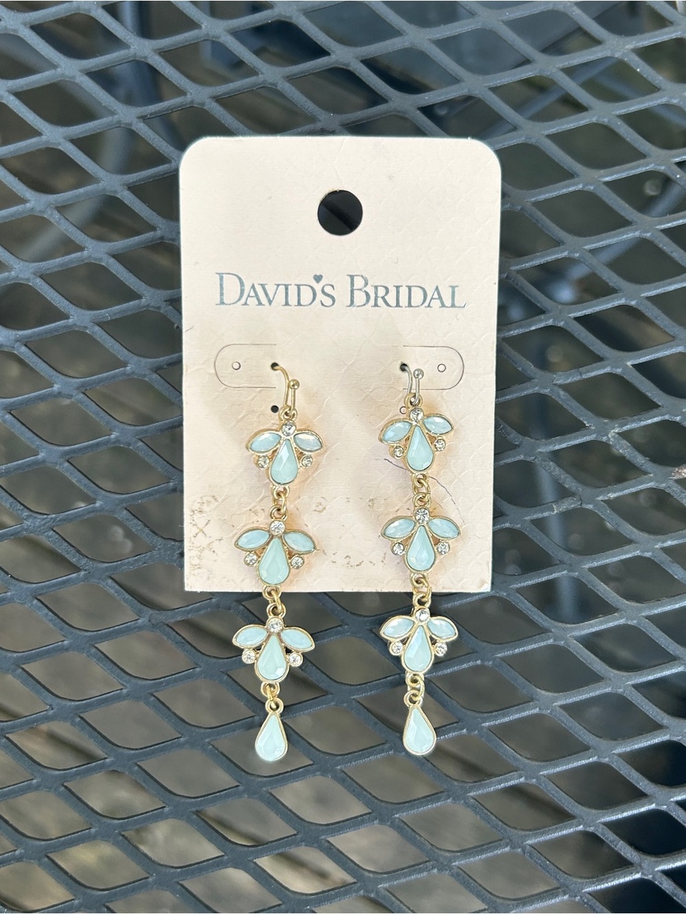 David’s Bridal Gold Seafoam Floral Crystal Drop Earrings NWT